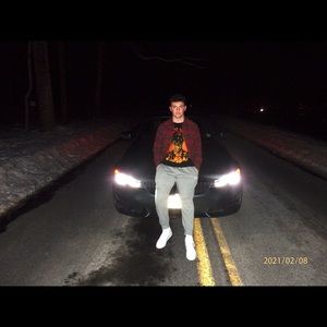 Meet your Posher, Eric